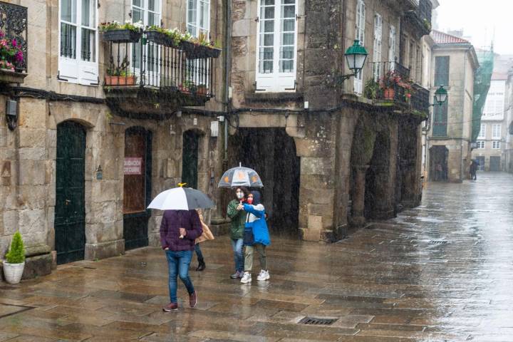 Paseo Santiago Compostela lluvia