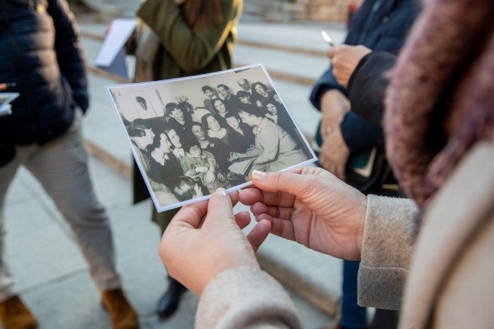 María Teresa León habla con los alumnos de la Residencia Infantil Internacional número 2 (Moscú 1933).