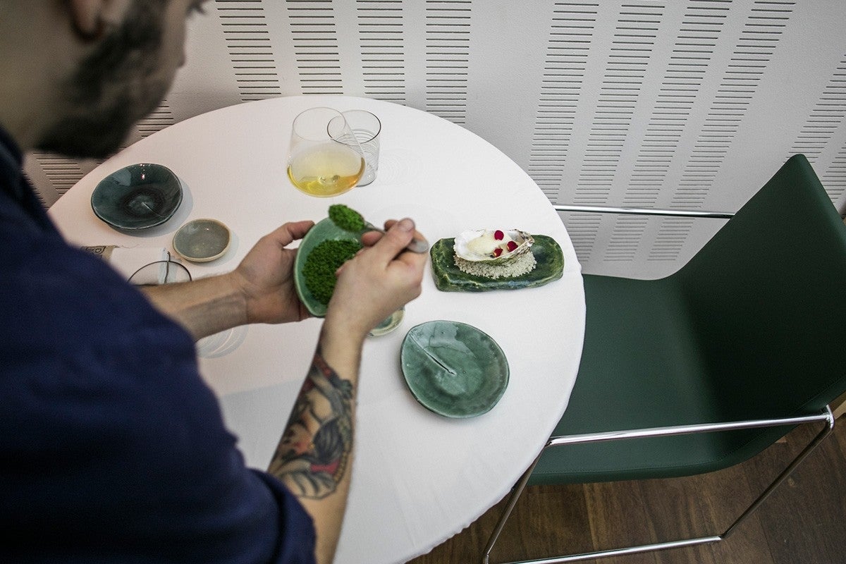 La importancia de comer "bien sentado"