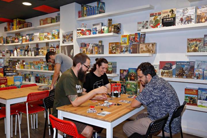Locales para jugar en Madrid: 'Zacatrús' y Board Cafe' | Guía Repsol | Guía Repsol