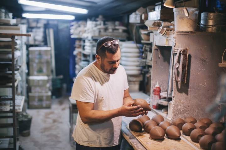 El trabajo de la cerámica está mucho más valorado fuera de España, según explica Martín.