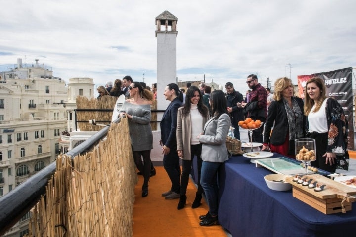 Esta terraza es ideal para pequeños grupos y fiestas privadas.