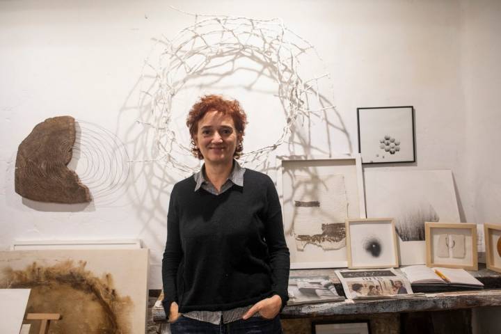 Elena Martí se centra en las formas orgánicas y naturales para sus creaciones.