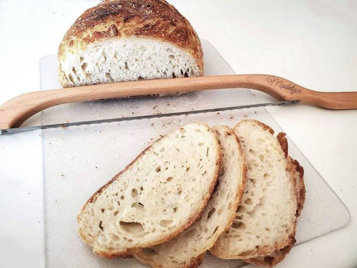 Corte perfecto para el pan casero. Foto: Facebook 'Jono Knife'.