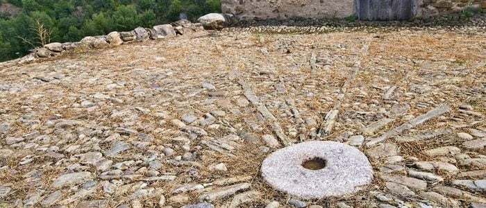 Rueda de molino en el mosaico de Villanueva de Cameros.