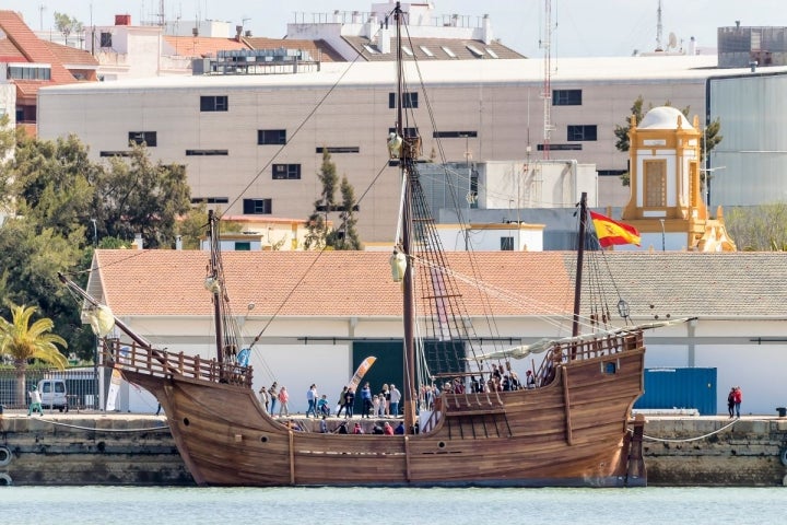 En el Muelle de Las Carabelas se construyeron las réplicas de La Niña, La Pinta y La Santa María. Foto: Shutterstock.