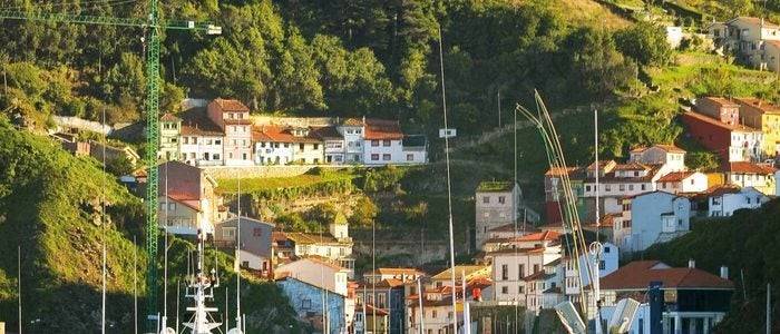 Puerto Asturias.