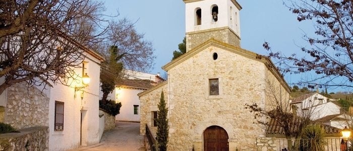 Iglesia en Olmeda de las Fuentes.