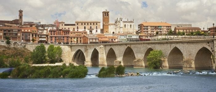 Tordesillas sobre el río Duero.