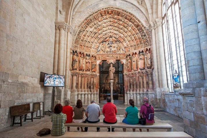 portico de la majestad colegiata de santa maria la mayor toro zamora