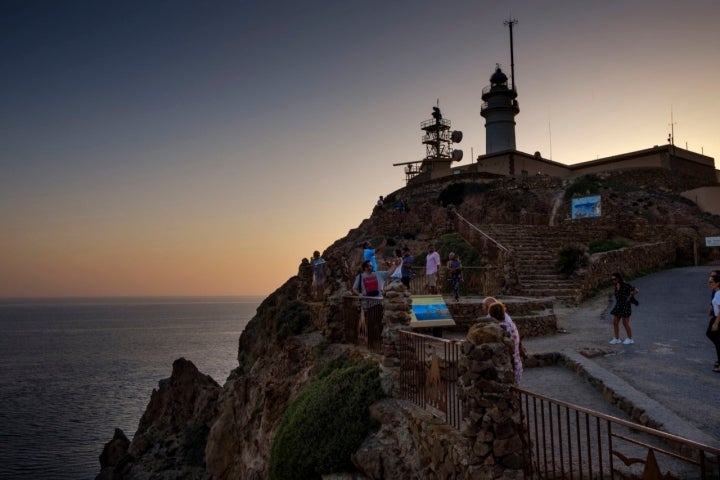 Ver el atardecer desde este mirador es una experiencia mágica.