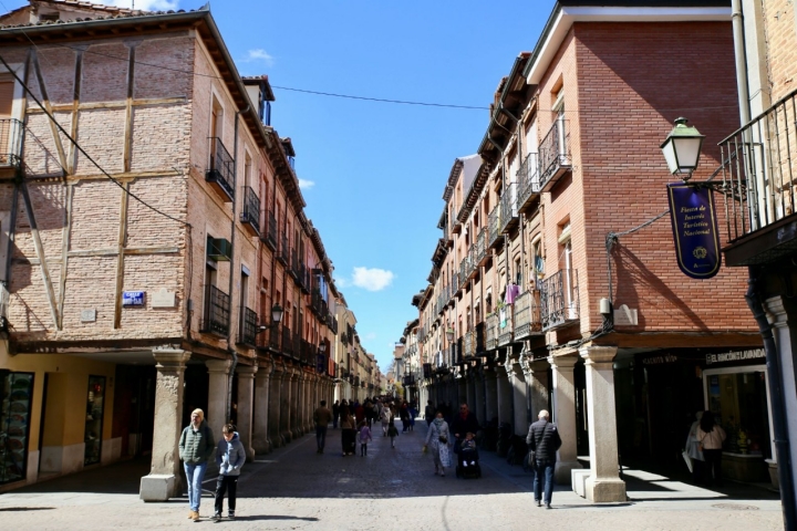 Calle Mayor de Alcalá de Henares (Madrid).