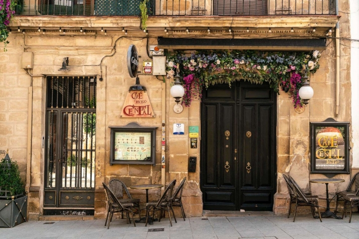 Fachada de Café Central.