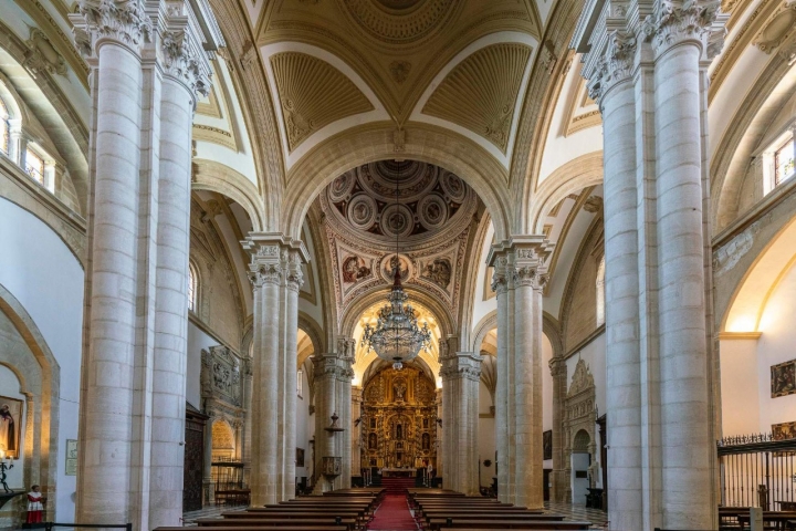 Interior de la Catedral de la Natividad de Nuestra Señora de Baeza.