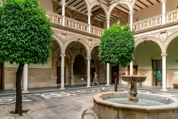 Patio interior del Palacio de Jabalquinto.