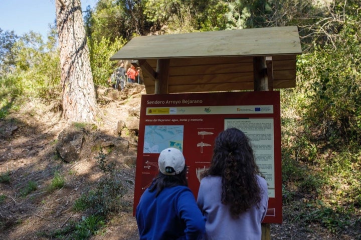 Señal indicativa del sendero