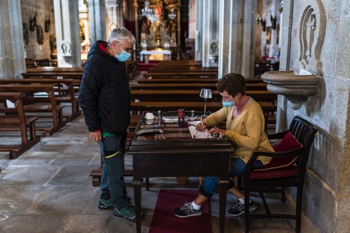 Camino Portugués por la Costa (Tramo 3): sellando la compostela en la Iglesia de Santiago de Padrón