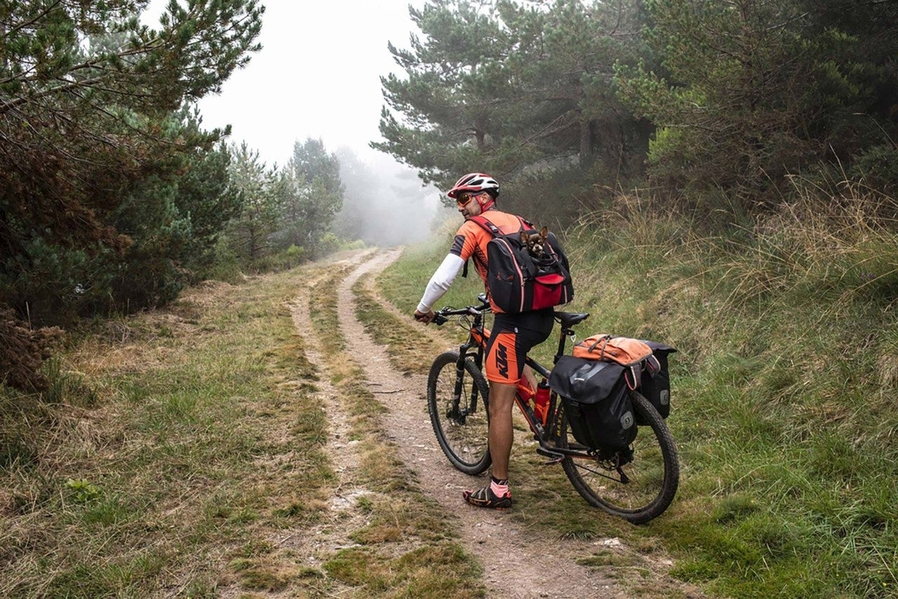 Unos 25.000 ciclistas recorren el Camino de Santiago al año. Foto: Alfredo Merino