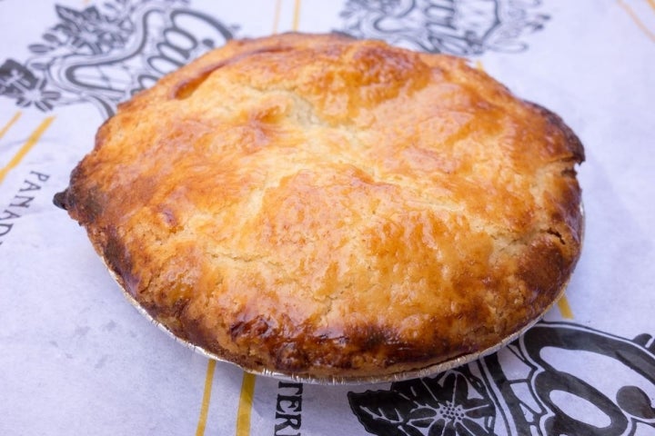 Un delicioso pastel de Cierva. Foto: Ramón Peco y Manuel Martínez.