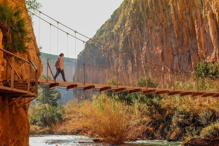 Uno de los puentes de Chulilla. Foto: Shutterstock