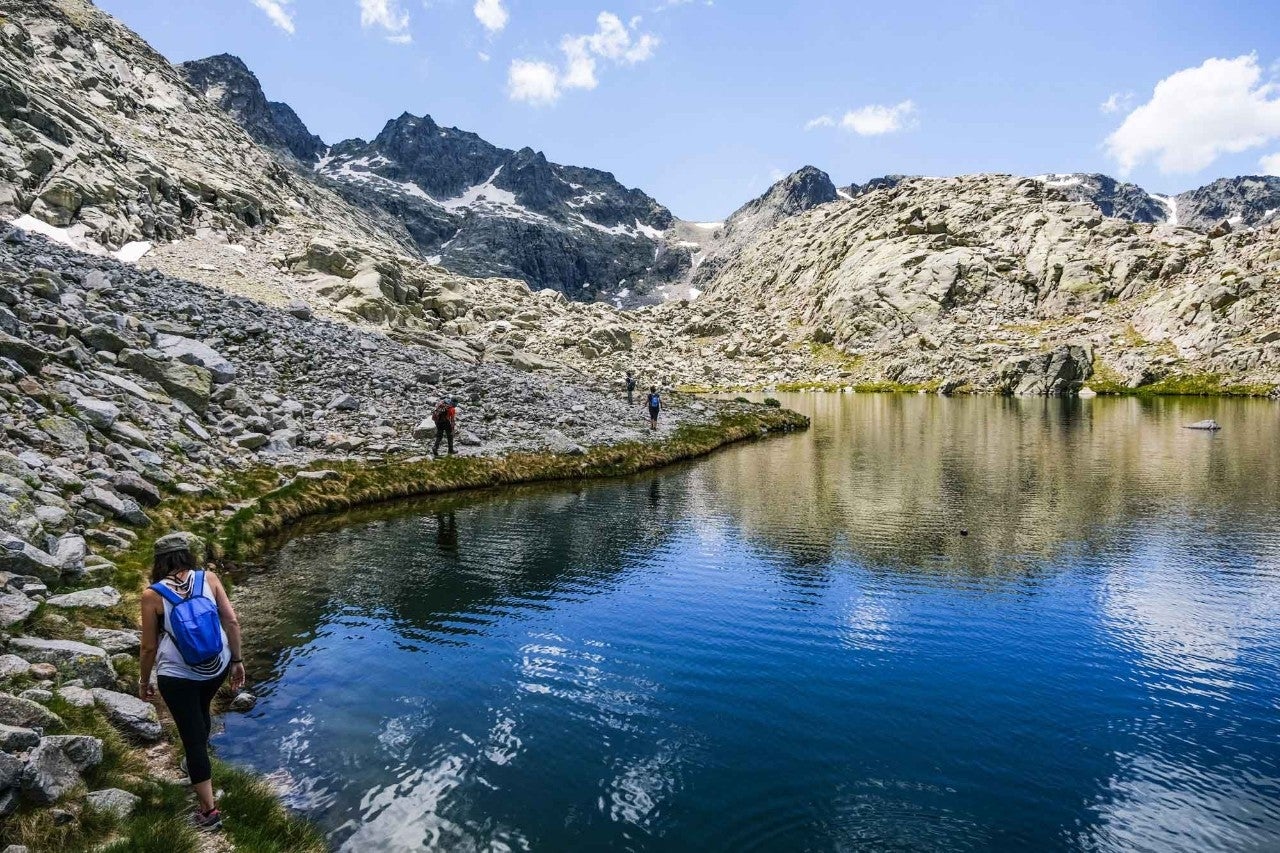 Los tesoros glaciares escondidos en la cúspide de Gredos