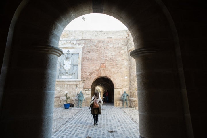 puerta de santiago melilla