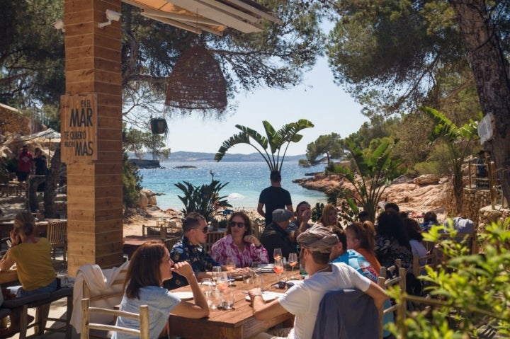 Costa noroeste de Ibiza: chiringuito de Cala Gracioneta