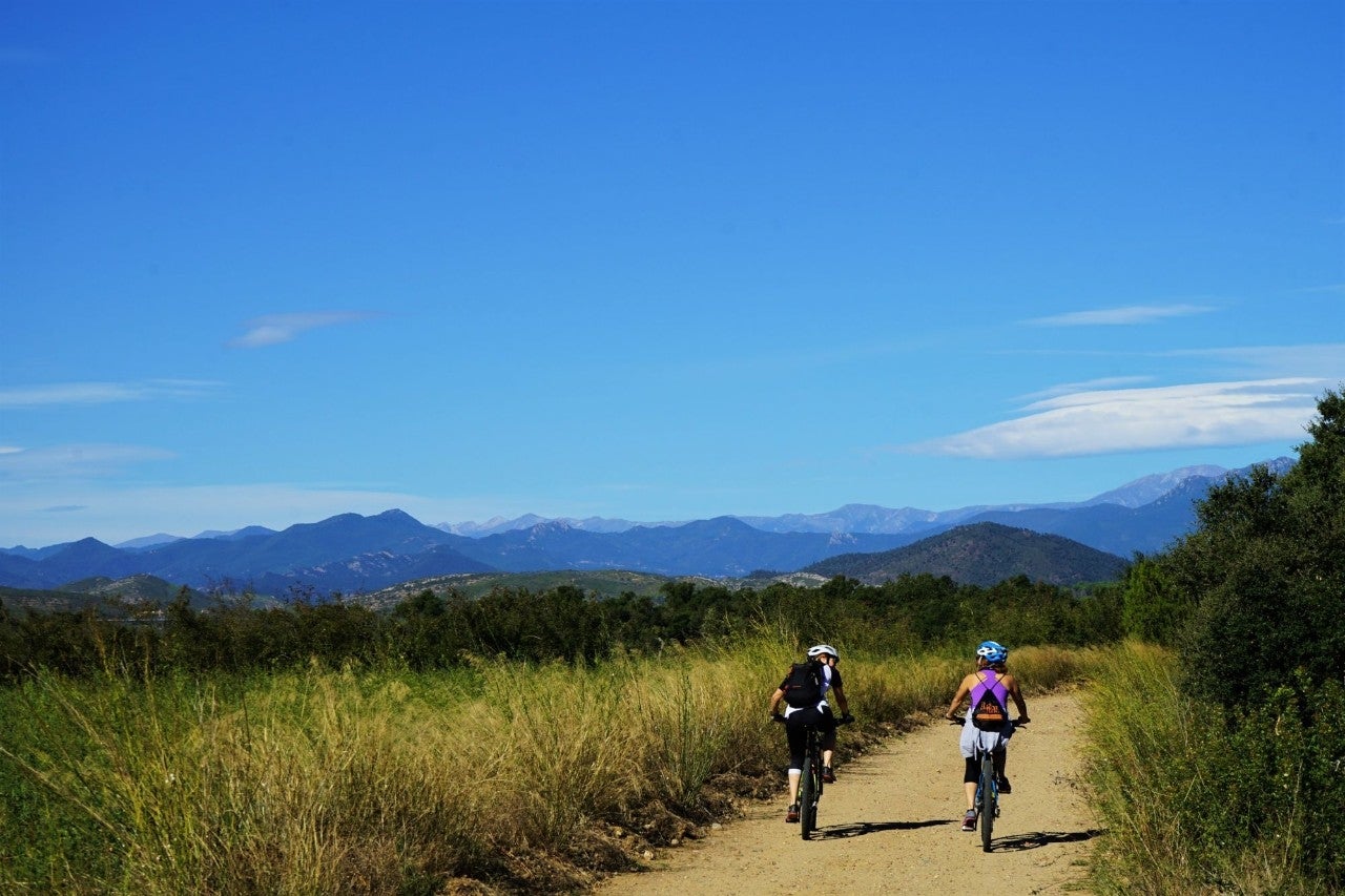 Pedaleando con alegría por el Ampurdán