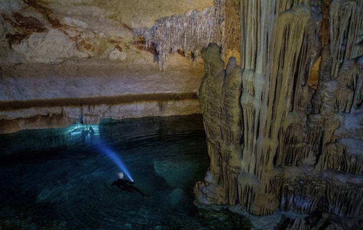 dentro cueva des coloms