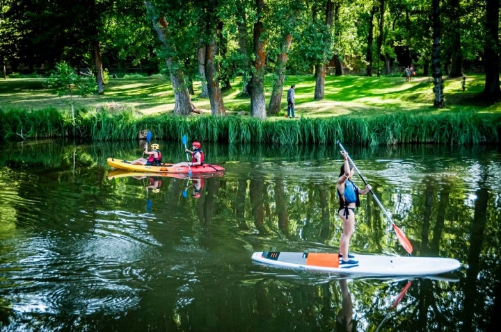 'Kayak Numancia' también alquila tablas de paddle surf y barcas.