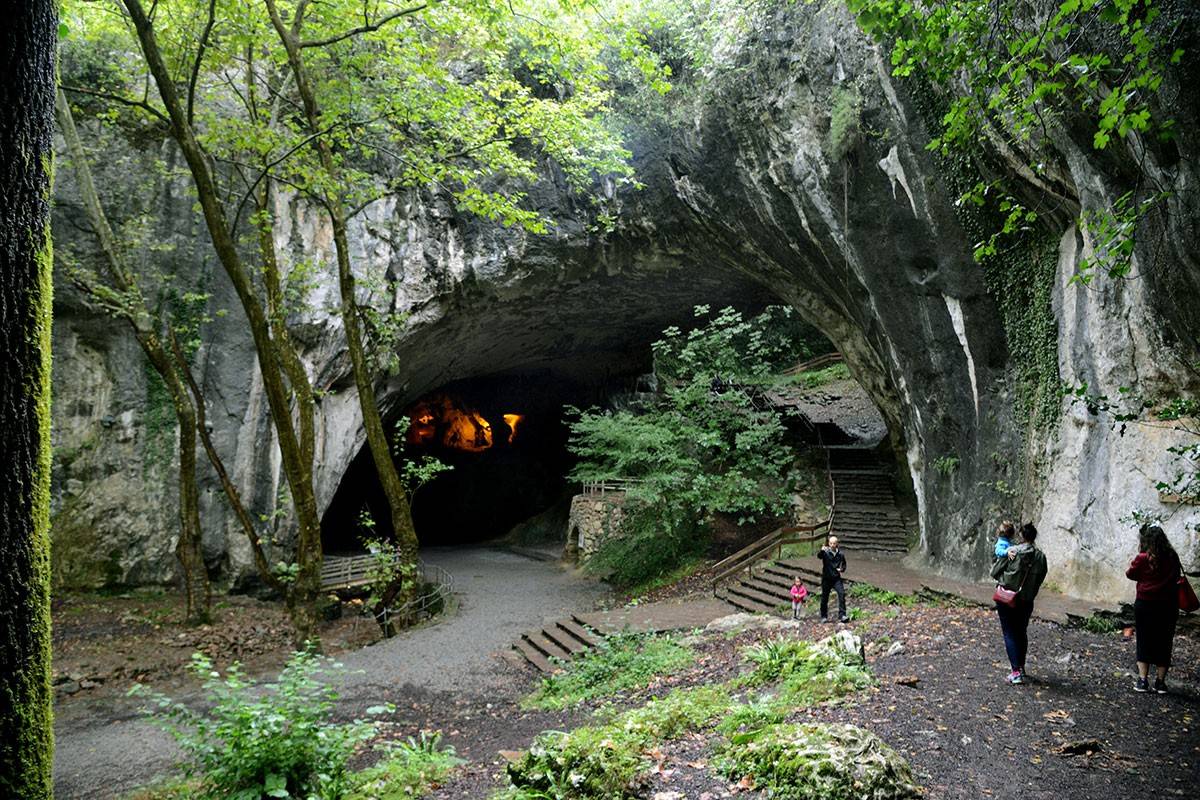 Zugarramurdi: Cueva de las Brujas. Foto: Alfredo Merino | Marga Estebaranz