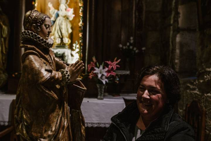 Bea orgullosa del éxito cosechado con el 'crowdfunding' para restaurar la virgen de Santa María de Bermún.