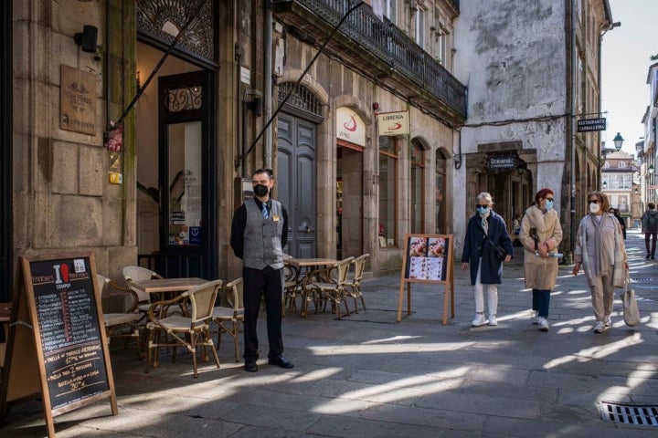 El Casino de Santiago, un recurso en la obra de la Condesa.