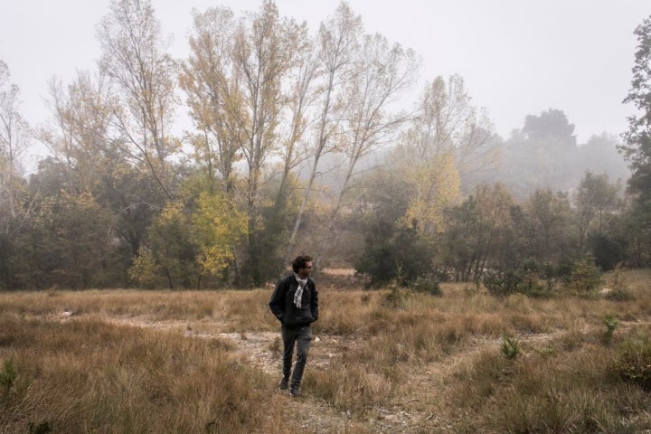 Paseando por El Rivet, en Alto Maestrazgo, Castellón. Foto: Eva Máñez