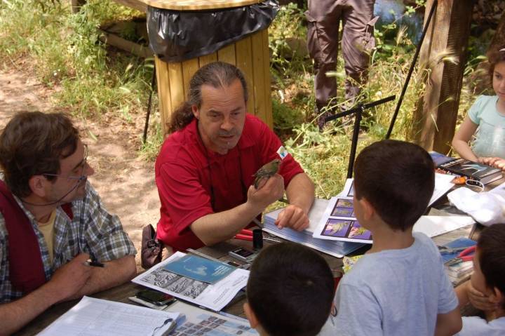 Hay talleres de educación para los más peques. Foto: Centro de Documentación Parque Nacional Monfragüe