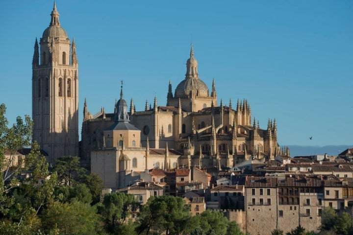 La catedral desde El Calvario, el inicio de la escritora británica.