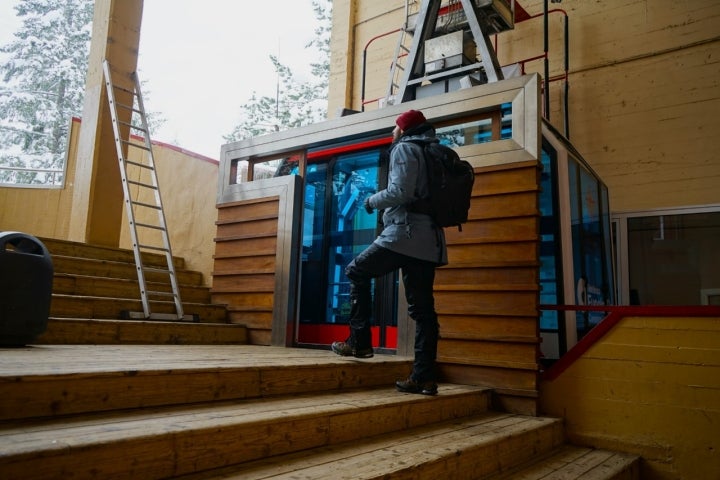 La antigua cabina del teleférico.