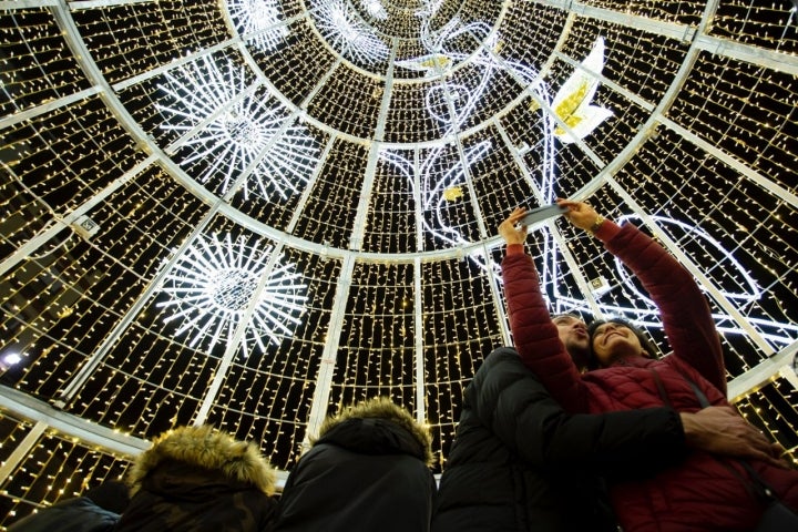 Iluminación calle Larios (Málaga): dentro del árbol