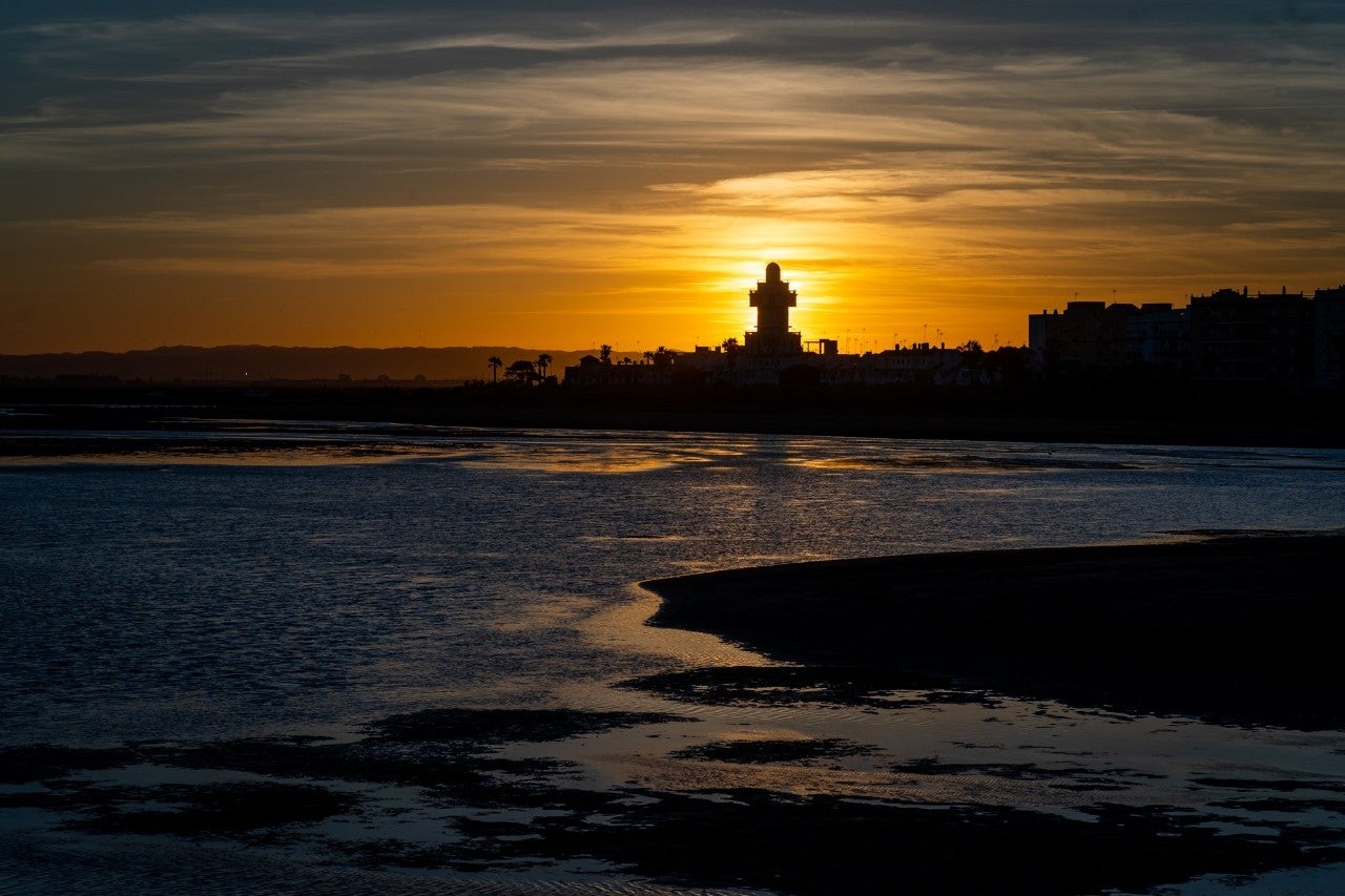 Los atardeceres que enamoraron a poetas en un mar de dunas