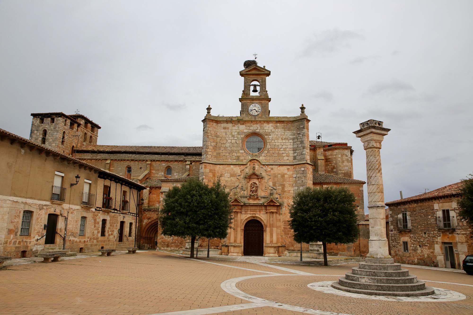 Iglesia de San Miguel en Mahamud, ejemplo del gótico tardío
