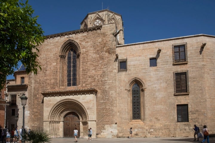 Los Borgia Com. Valenciana Etapa 3 fachada catedral