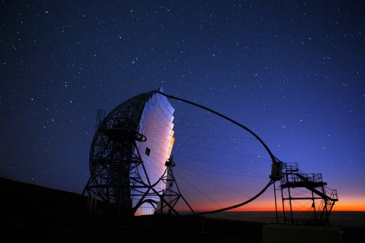 Telescopio de rayos gamma por emisión de radiación Cherenkov, en Roque de los Muchachos, La Palma.