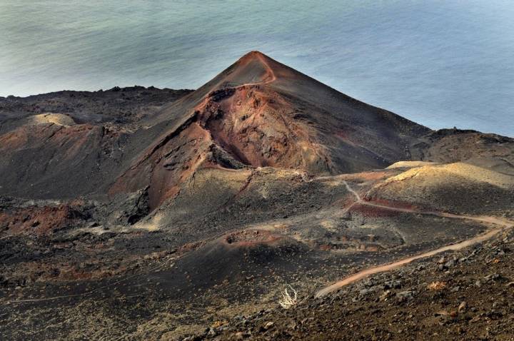 Este volcán está a 439 metros sobre el nivel del mar y explosionó en 1971. Foto: Alfredo Merino.