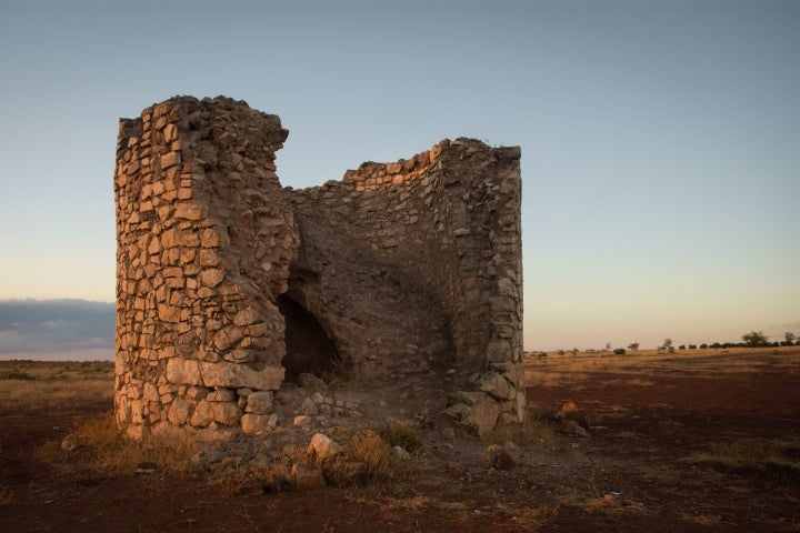 Restos de un molino antiguo en Campo de Criptana.