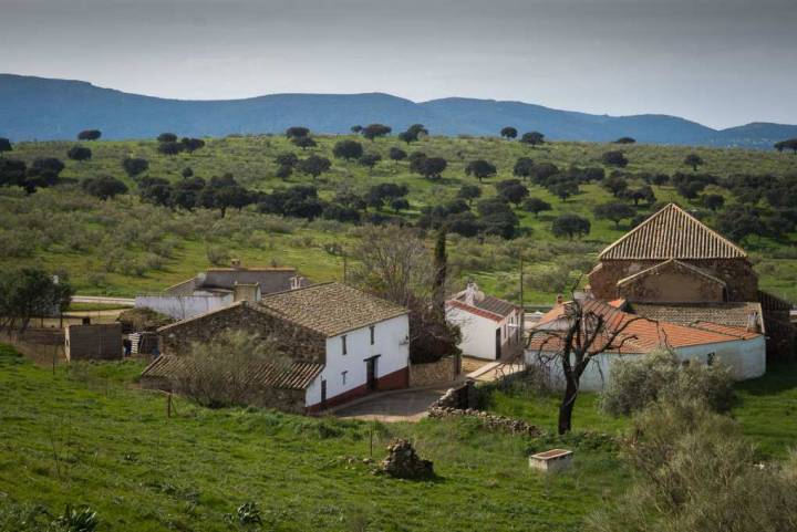 Los paisajes que rodean Almadén también merecen una parada.