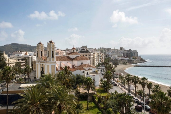 Mirador de Ceuta: Playas de La Ribera y El Chorrillo desde el Baluarte de la Coraza Alta