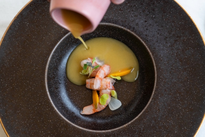Gamba roja de Garrucha y escabeche de sus jugos. Restaurante El Trillo