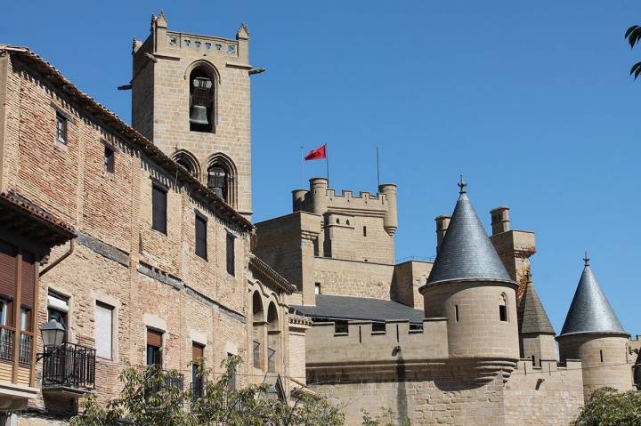 Las almenas y torres del Palacio de Olite recuerdan a los del Loira.