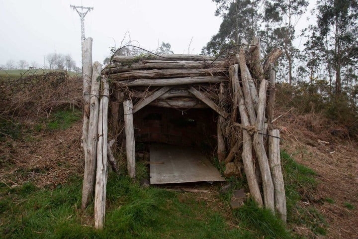 Construcción refuerzo Oviedo Turismo bélico