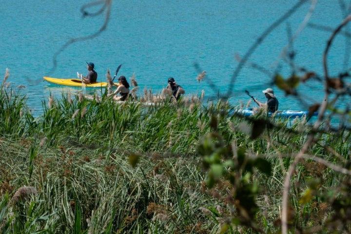 Kayak en Laguna Colgada